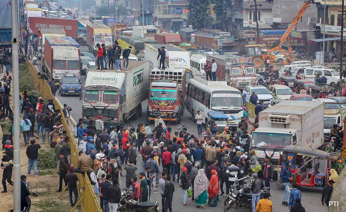 nationwide-strike-of-truck-drivers-and-against-new-hit-and-run-law