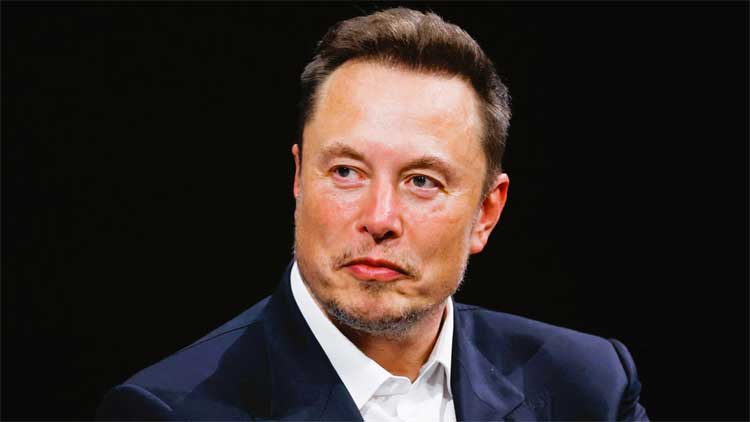 Elon Musk puts his hands over his ears in the Manipur case