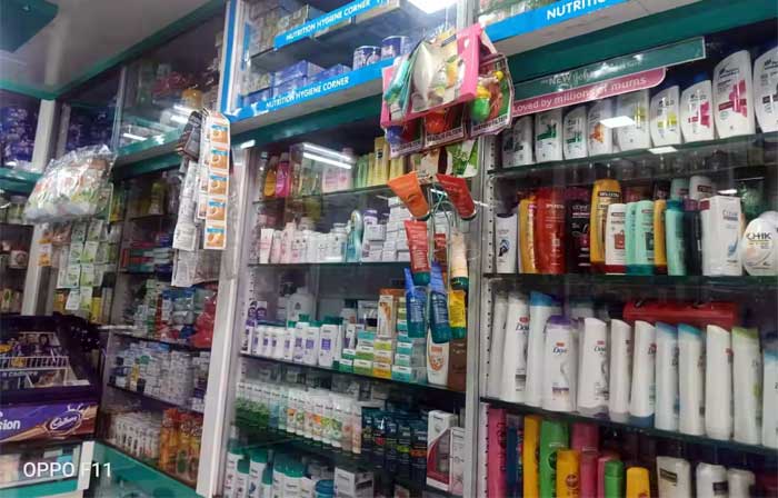 Police threatens medicine shop owner in Dombivli